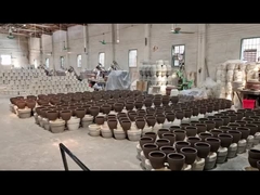 室内 や 室外 の 植え付け に 用い られる スタイリッシュ で 耐久 的 な 陶器 の 鍋