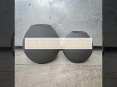 マットホワイトに小さな黒い斑点模様のファイバークレイプランター 軽量で耐久性があり、メンテナンスが容易な植木鉢 ホリデーヴィラ、オフィス装飾、庭の造園プロジェクト