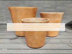 ミニ織物 暖かみのあるアースブラウンの色合い テクスチャード加工のドット柄 丸い繊維のクレイプランター 軽量で耐久性があり、メンテナンスが少ない 植木鉢 ホリデーヴィラ オフィス装飾 庭の造園プロジェクト