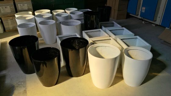 購入 屋外 の 通り の 景色 の ため の 丸い 大きな ガラス 繊維 の 花瓶 online manufacture
