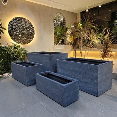 購入 屋外庭園の花植えのための大きな長方形ガラス繊維の植樹箱 online manufacture