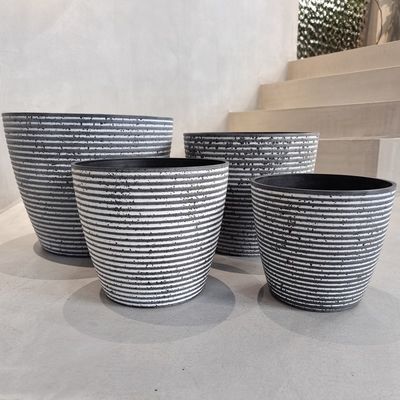 購入 室外 の 木 水道 穴 を 備えた プラスチック の 花瓶 online manufacture