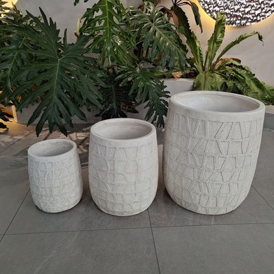 購入 ミニマリストスタイルのための現代強化粘土プランター質感表面 online manufacture