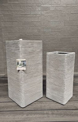 購入 リビングルームショッピングモールフロア装飾用モダン正方形コラムフラワーボックス、仕上げクレイセメント植木鉢、スプレーペイントデザイン online manufacture