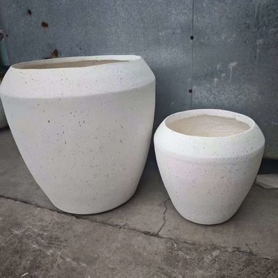 室内・室外の花瓶と床用プランター