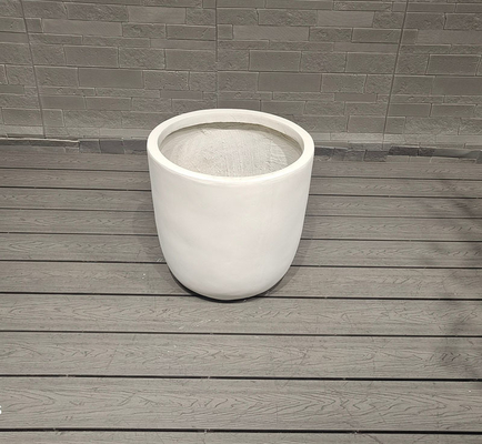 白マットラウンドファイバークレイ商業用屋外プランター 建築ランドスケープデザイン